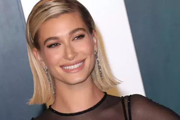 Hailey Baldwin