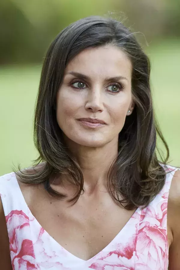 Letizia of Spain embraces her few grey hairs