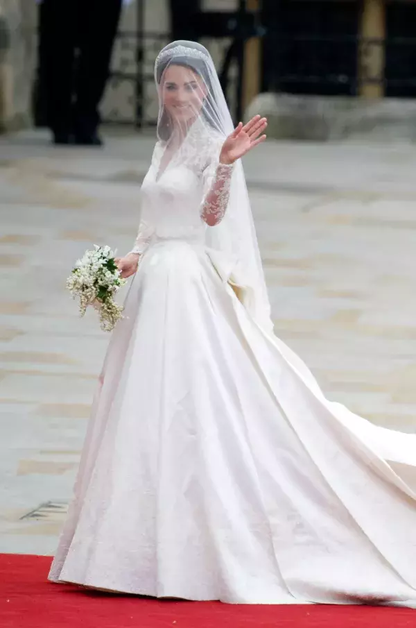Kate Middleton's wedding dress had a hidden detail