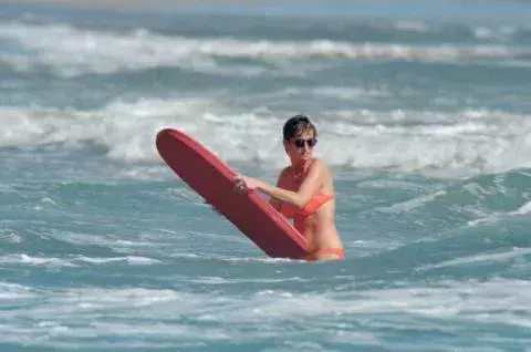 Lady Diana ready to take on the waves