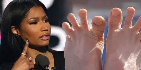 photo feet