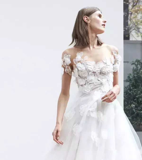 2018 wedding dress: Bardot dress, Oscar de la Renta
