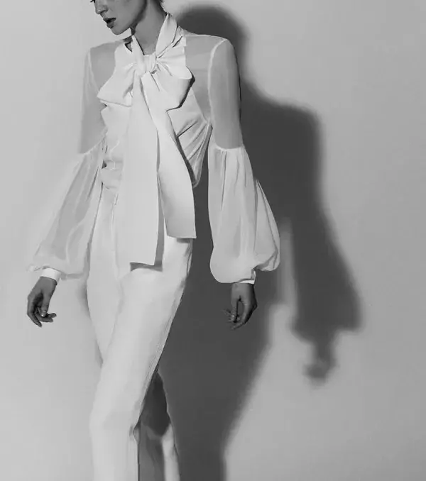 2018 wedding dress: bell sleeves, Carolina Herrera
