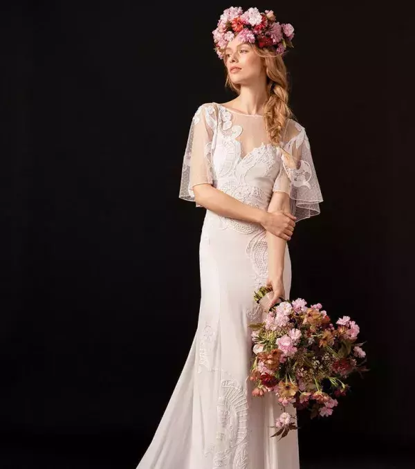 2018 wedding dress: dress with cape, Temperley London