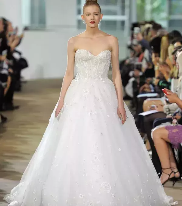 2018 wedding dress: dress with corset, Ines di Santo