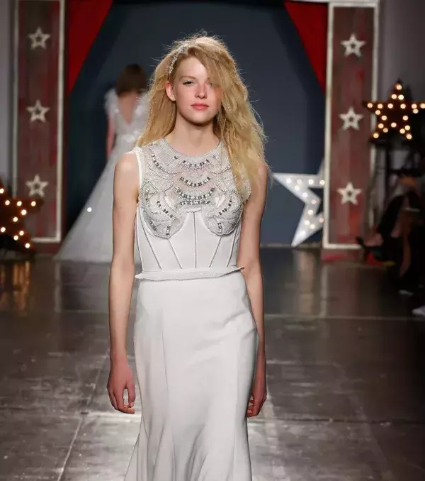 2018 wedding dress: dress with corset, Jenny Packham
