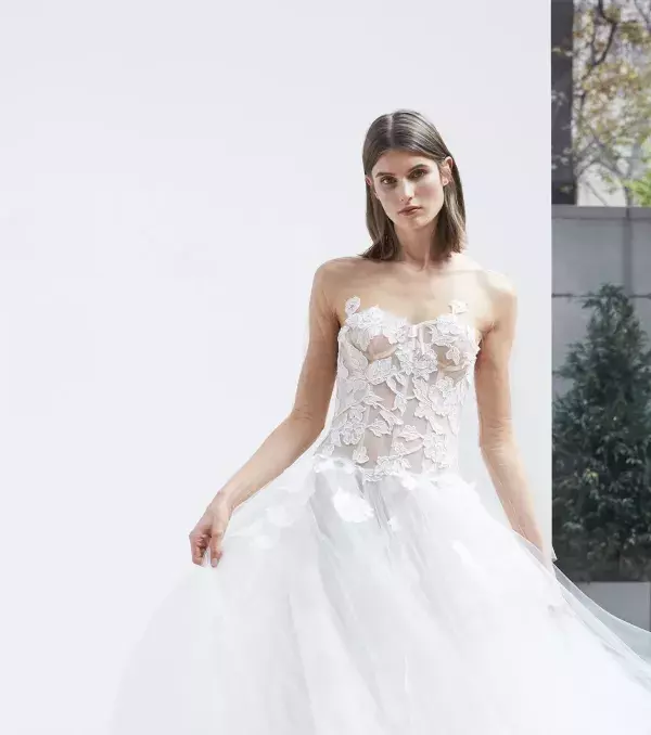 2018 wedding dress: dress with corset, Oscar de la Renta