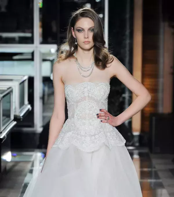 2018 wedding dress: dress with corset, Reem Acra
