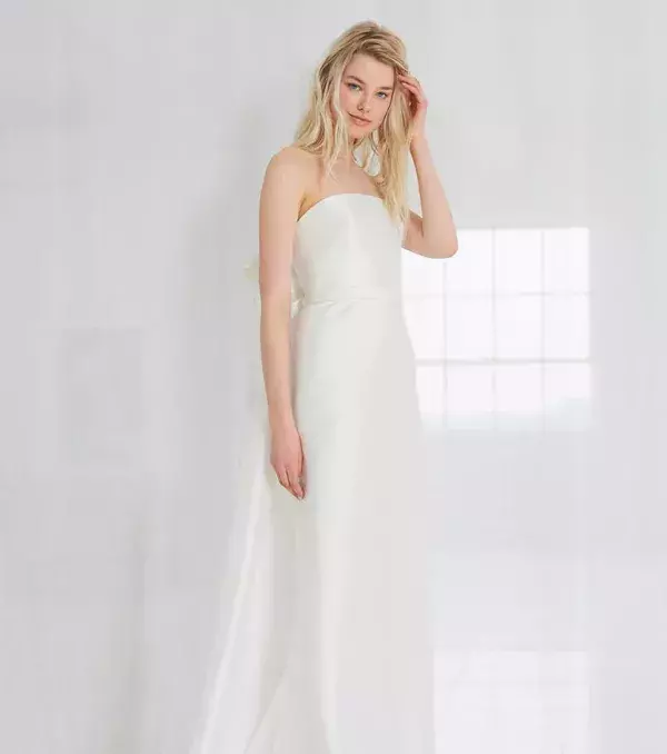 2018 wedding dress: minimalist dress, Amsale