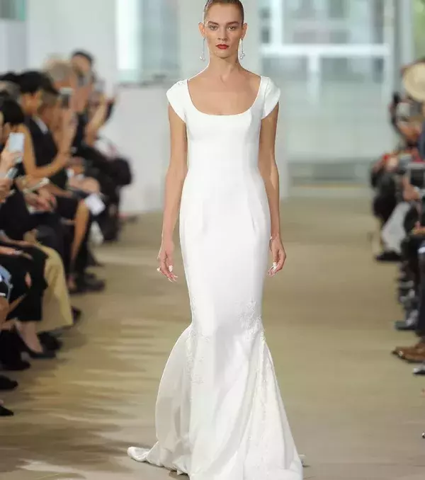 2018 wedding dress: minimalist dress, Ines di Santo