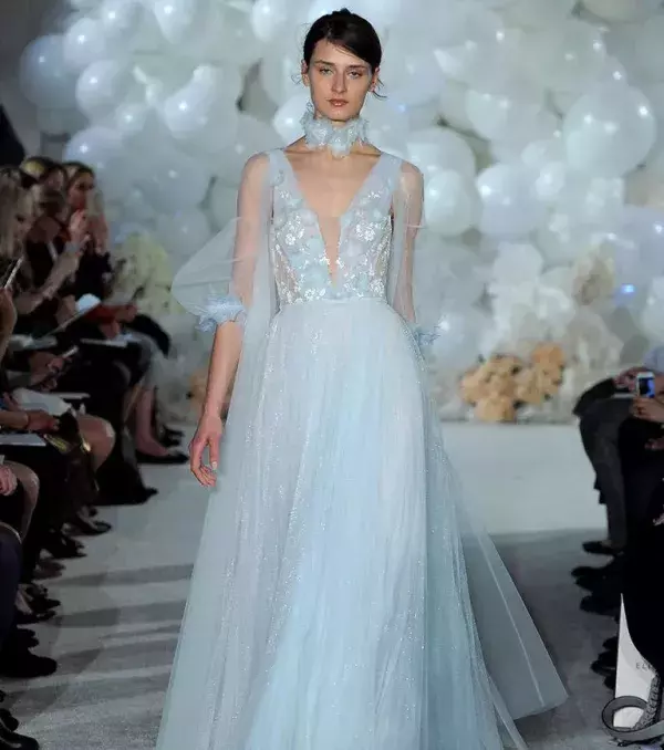 2018 wedding dress: short bell sleeves, Mira Zwillinger