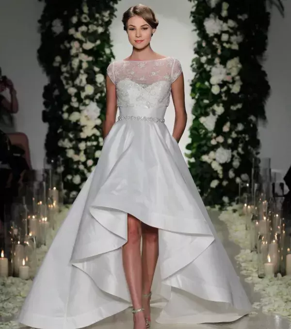 Asymmetrical short-sleeved princess wedding dress - Anne Barge