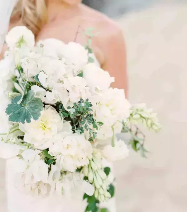 Bridal bouquet: White asymmetrical bouquet