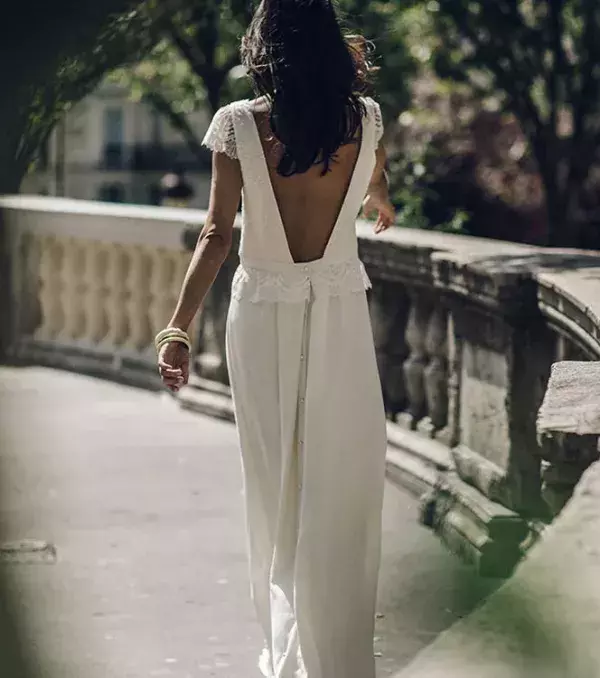 Civil ceremony wedding dress: Laure de Sagazan, Vian, price on request