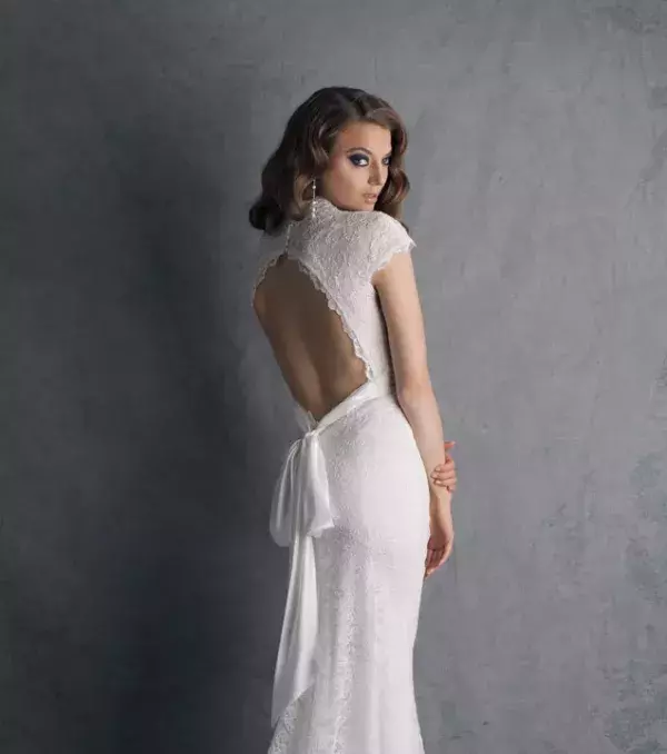 Lace wedding dress: Backless, Cymbeline