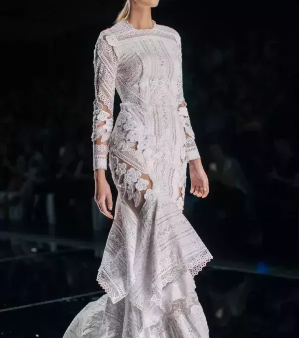 Lace wedding dress: Bohemian, YolanCris
