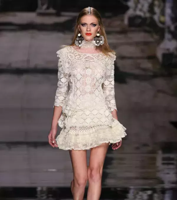 Lace wedding dress: Short, YolanCris