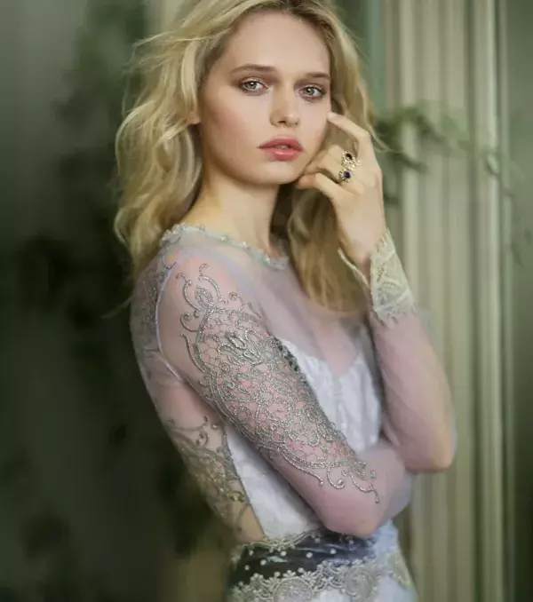 Lace wedding dress: Transparent back, Claire Pettibone