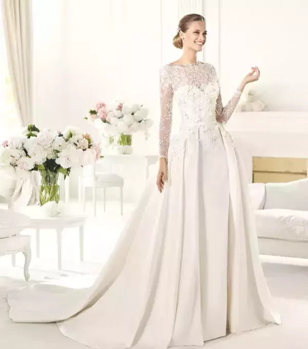 Lace wedding dress: Vintage, Elie by Elie Saab