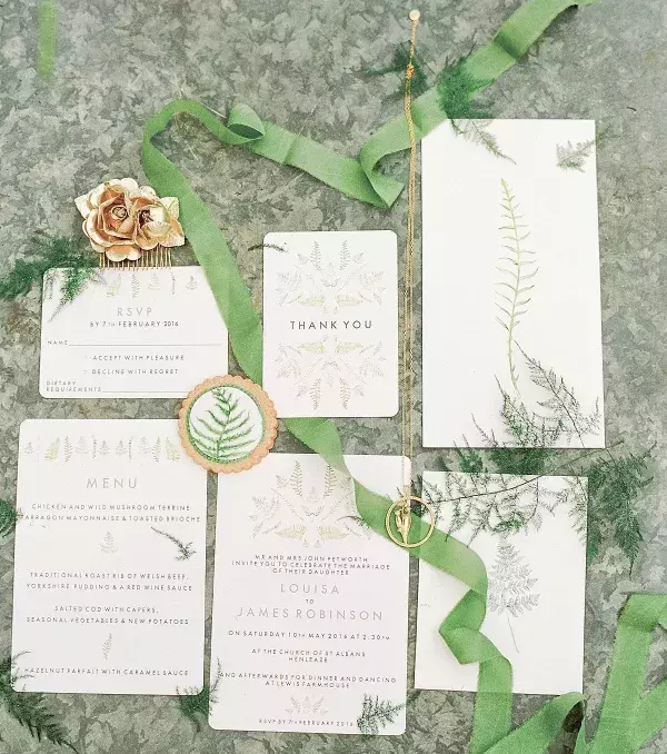 Original wedding ideas: Invitations with shades of green for an autumn wedding