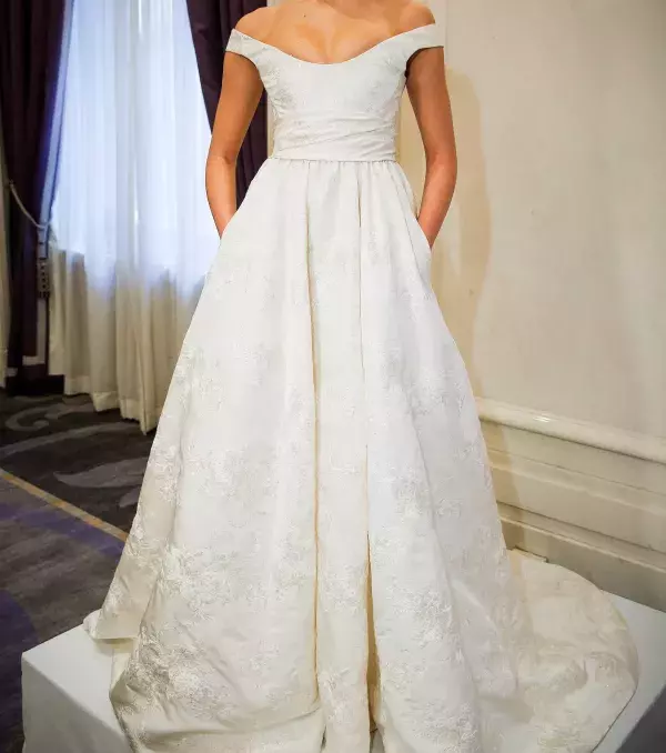 Princess dress with train - Marchesa