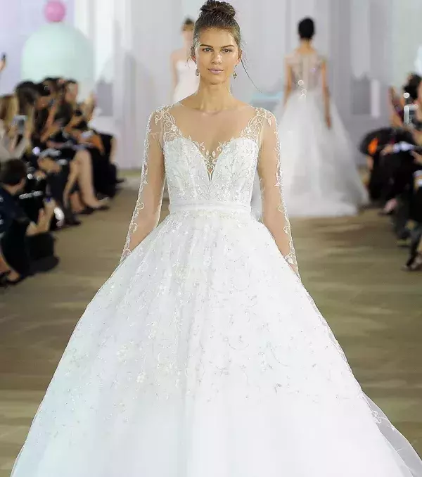 Princess-style wedding dress: Ines di Santo, 'Yvette'