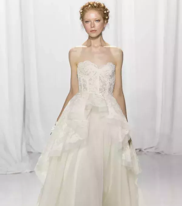 Princess-style wedding dress: Reem Acra, 'Taylor'