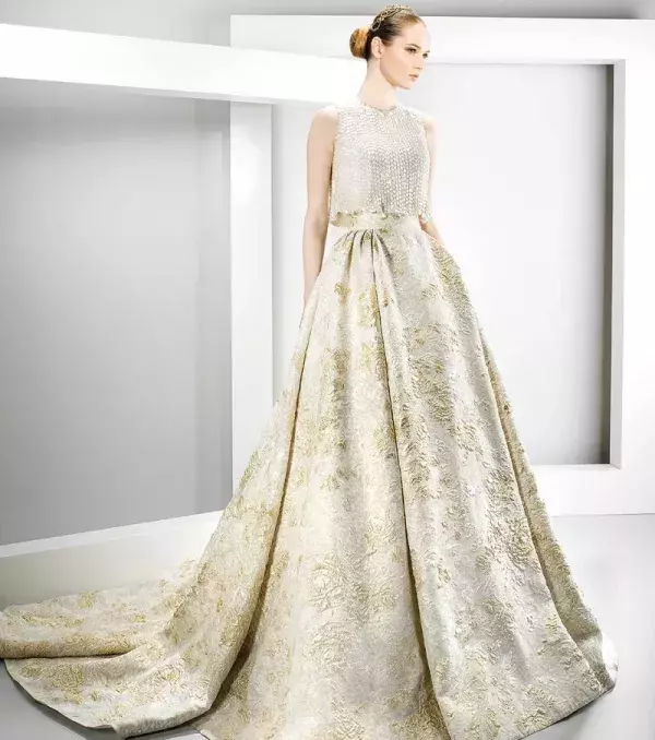 Princess wedding dress with train - Jesus Peiro