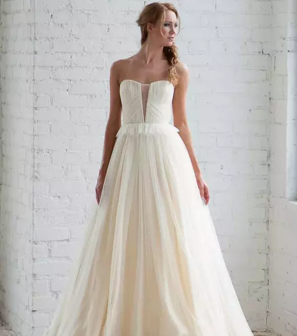 Princess wedding dress in tulle and silk - Tara Latour