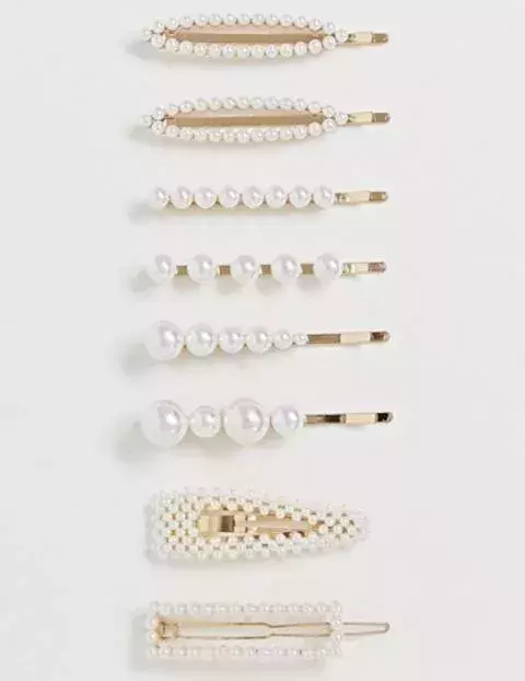 A set of pearl hair clips