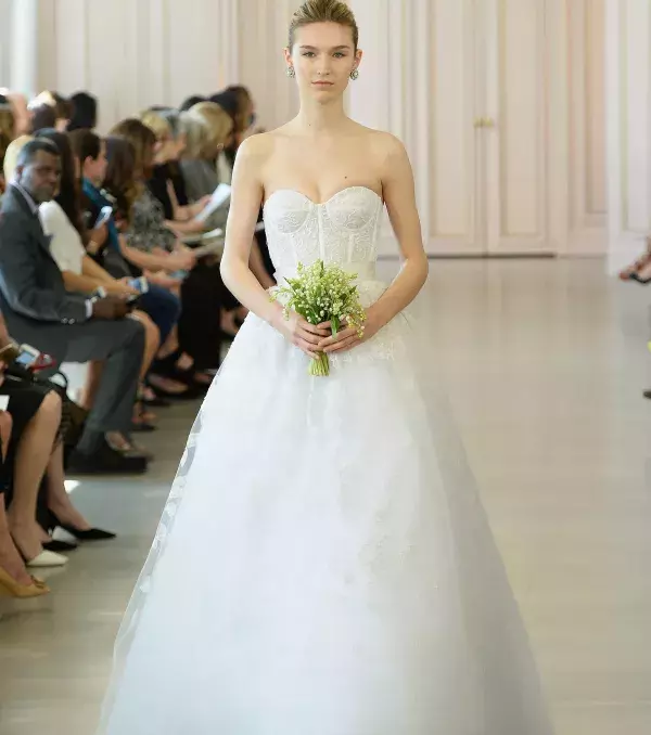 Strapless princess wedding dress - Oscar de la Renta