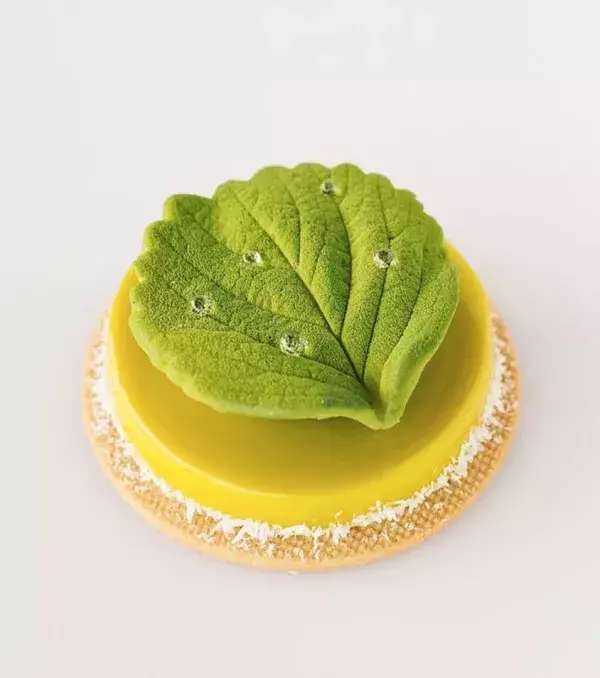 A cupcake based on mascarpone, clementine and shiso. Photo credit: Adinda De Boer Haasnoot