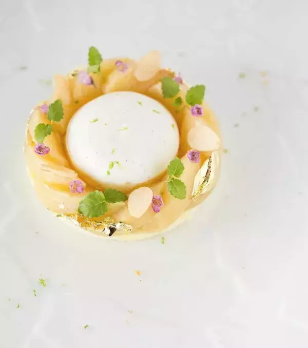 A cute-looking cheesecake with a spring spirit! Photo credit: Adinda De Boer Haasnoot