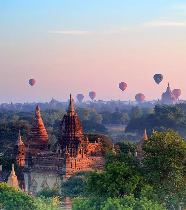 The archaeological site of Bagan (Burma)