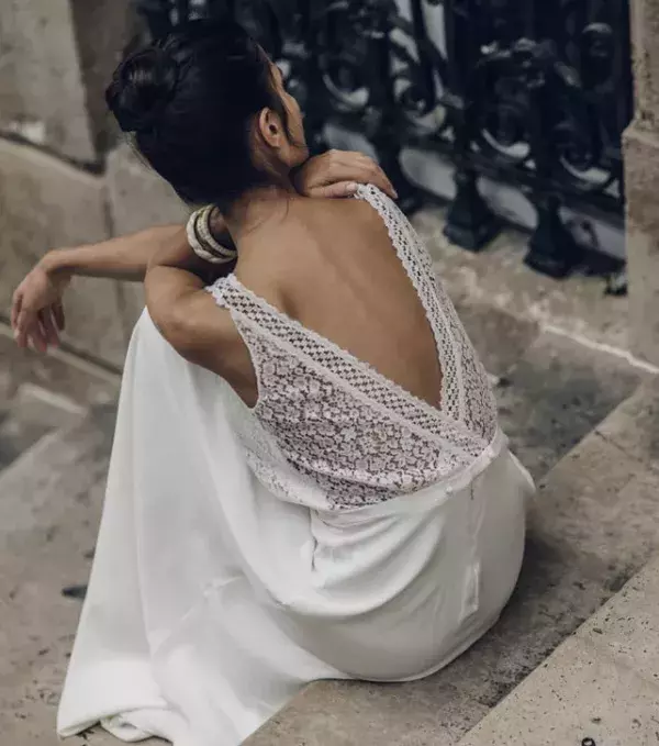 The backless dress (Laure de Sagazan)