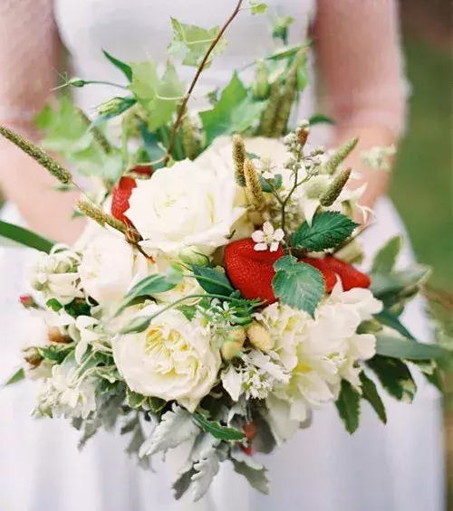 Bridal bouquets: a bouquet with strawberries