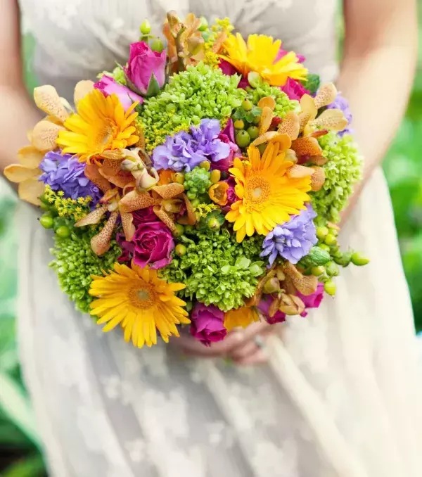 Bridal bouquets: colourful round bouquet