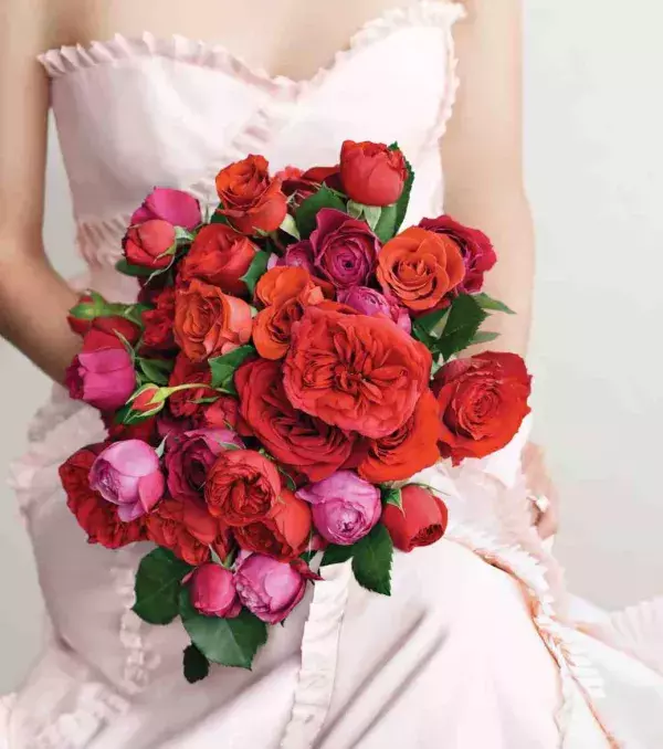 Bridal bouquets: red and pink bouquet