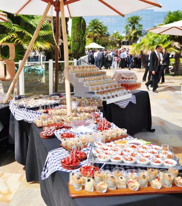 Buffets instead of a sit-down meal
