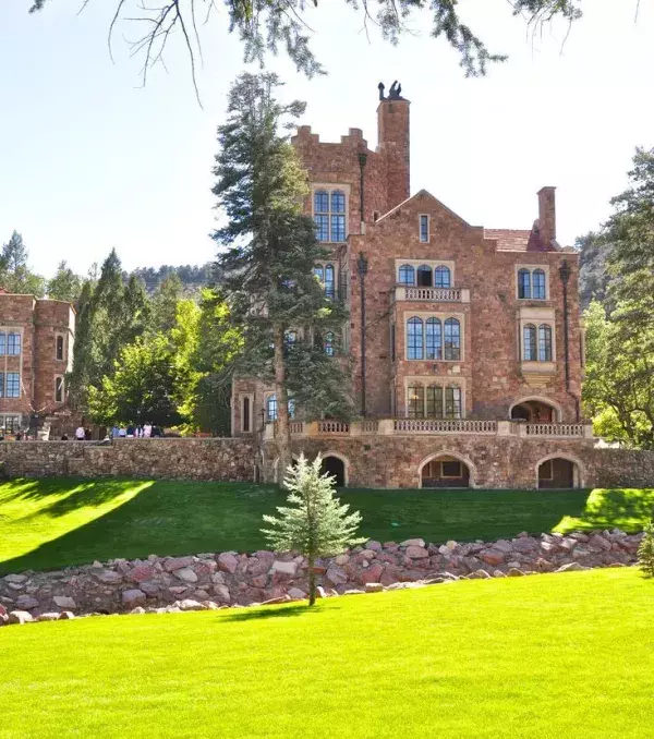Hen party ideas: a weekend in a French chateau