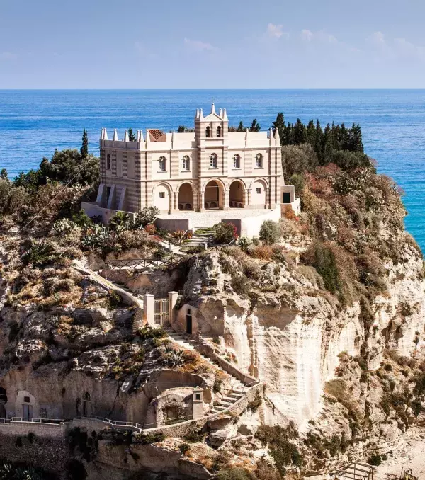 Santa Maria dell'Isola (Italy)